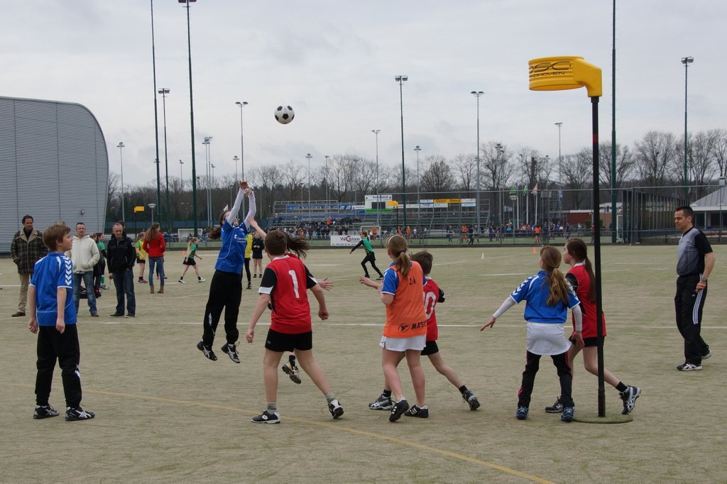 Korfbal D2  13 april-011.JPG